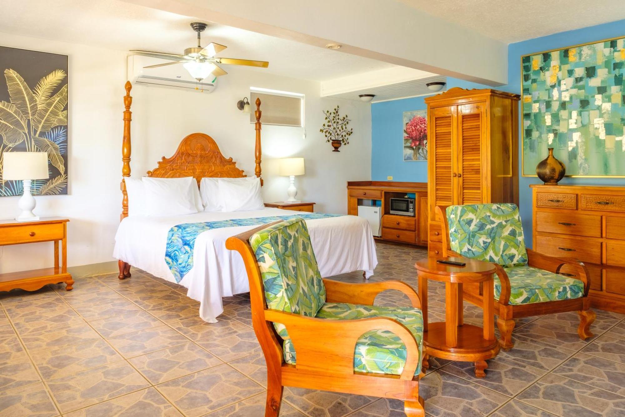 The Westender Inn เนกริล ห้อง รูปภาพ